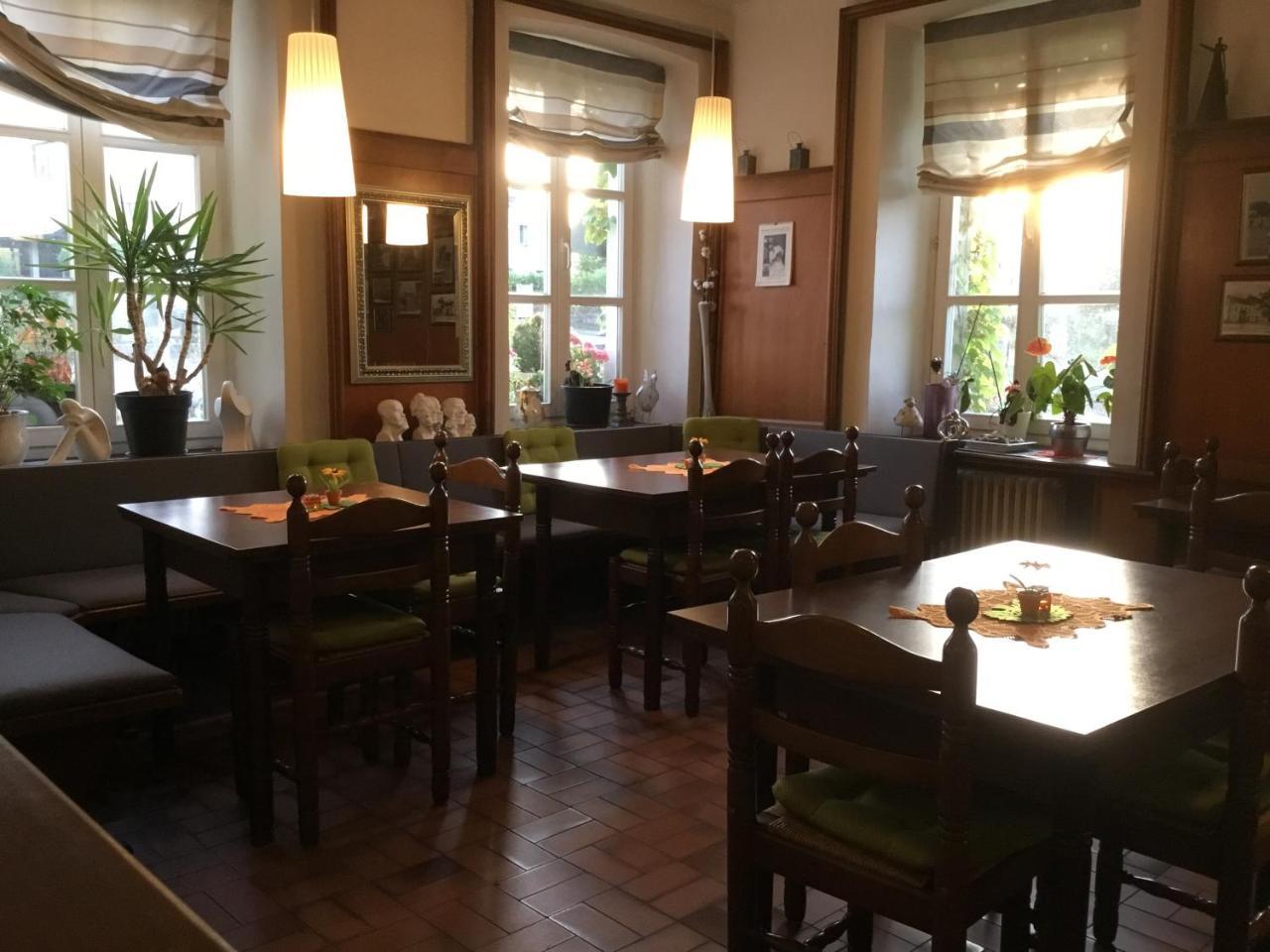 Hotel Zur Eiche Oberthal Exteriör bild